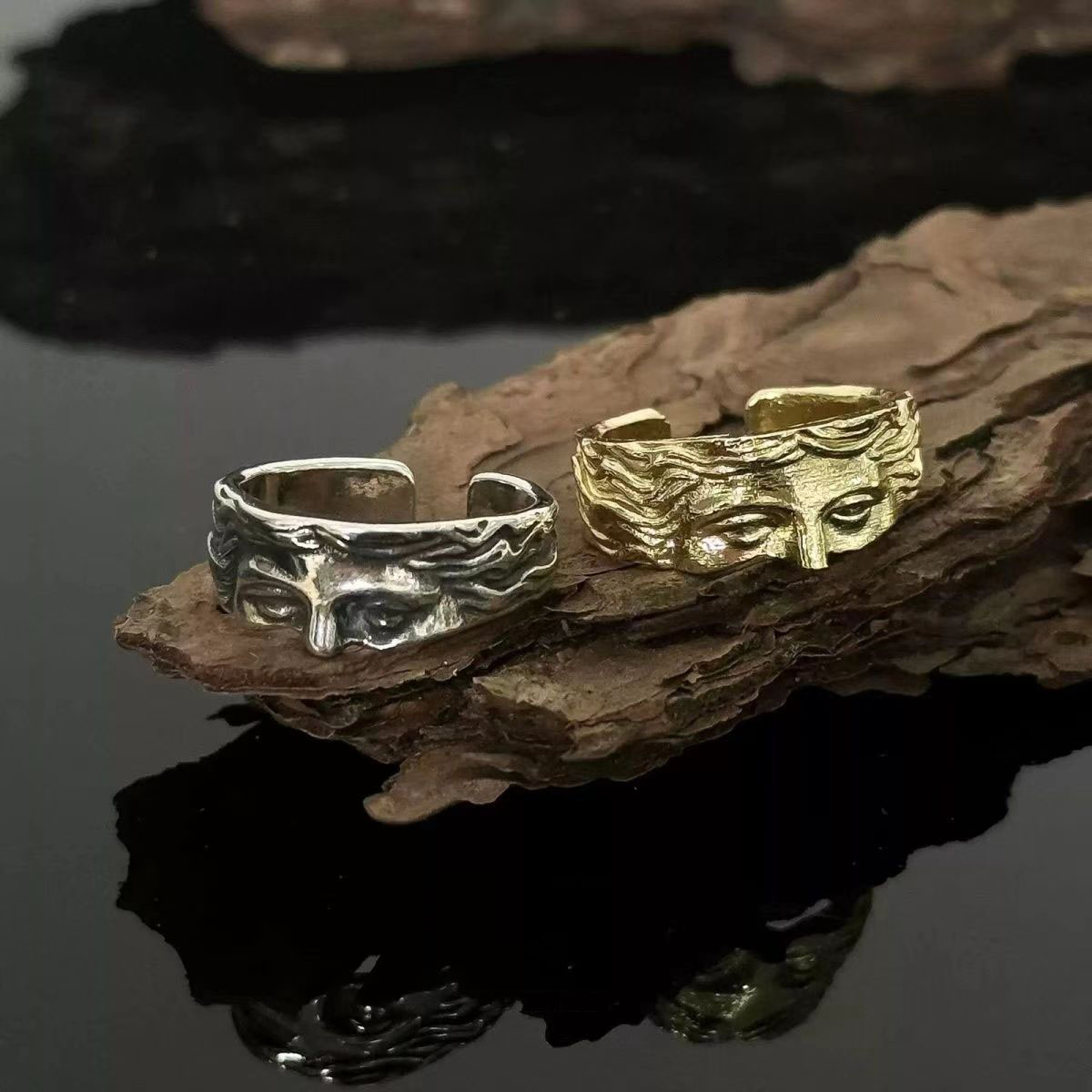 Creative Venus Half Mask Ring  - Vintage Open Face Retro Helmet 评论和价格